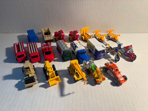 Maisto lot 64 - of, 20